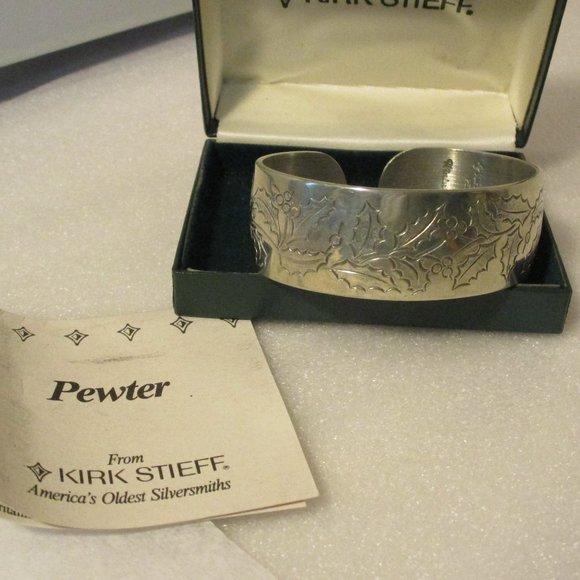 Kirk Stieff Winter Holly Wide Pewter Cuff Bracelet Bangle Original - Picture 2 of 10